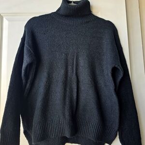 BASICS edition - Women's Sweater (BRAND NEW)